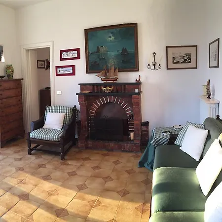 Rebecca House Holiday home *